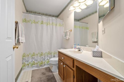 791 Daybreak Ln, Carol Stream IL  60188-3614 exterior