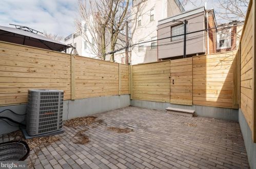 2019 Fitzwater St, Philadelphia PA  19146-1332 exterior
