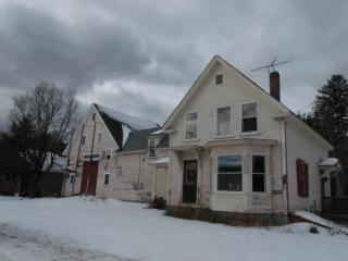 660 Western Ave, Henniker, NH 03242-3492