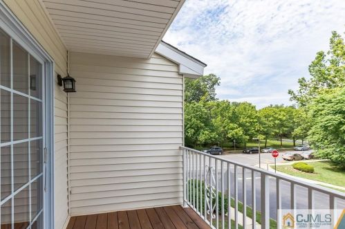 5 Garfield Way, Princeton NJ  08540-1669 exterior