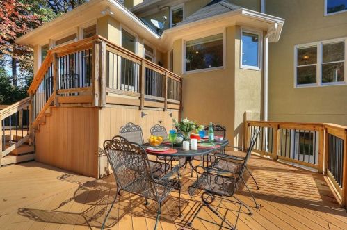 4086 Haverhill Dr, Atlanta GA  30342-3818 exterior