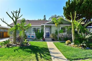 917 Crestfield Dr, Duarte, CA 91010-2131