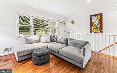 5225 Heming Ave, Springfield VA  22151-2942 exterior