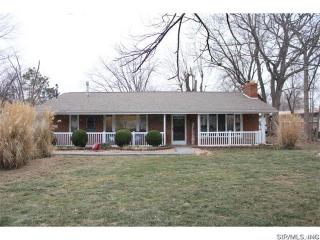 166 Kingdom St, Fort Russell, IL 62010-1432