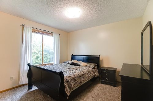 1980 Heath Ave, Saint Paul MN  55128-5206 exterior