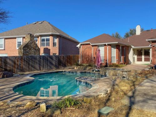 4629 Parkhaven Dr, Garland TX  75043-1800 exterior