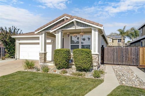 636 Silver Star Ct, Vacaville, CA 95688-9478