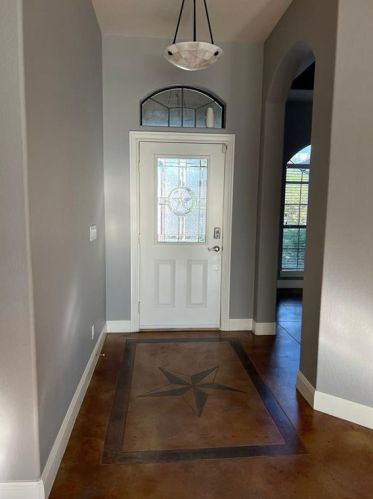 2102 Crazyhorse Pass, Austin TX  78734-2804 exterior