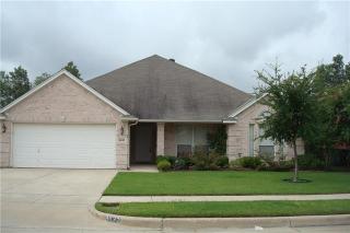 8632 Saranac Trl, Fort Worth TX  76118-7847 exterior