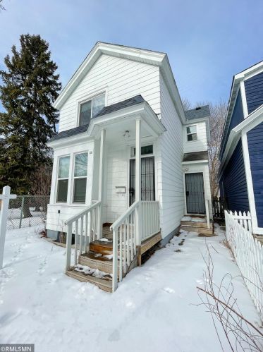 235 Charles Ave, Saint Paul, MN 55103-2031