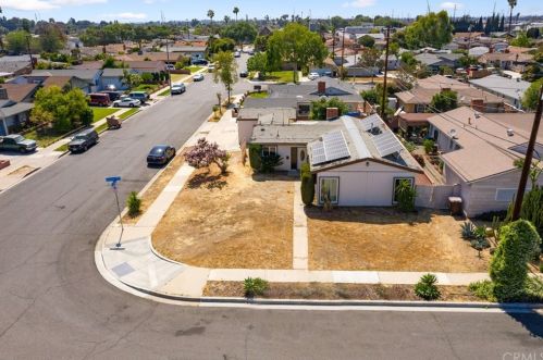 1001 Roanne Pl, Anaheim, CA 92801-3206