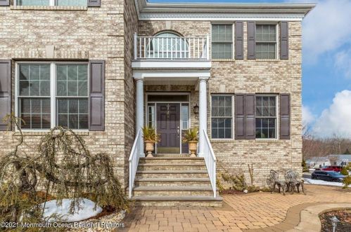 2 Overhill Dr, Old Bridge, NJ 08857-3542