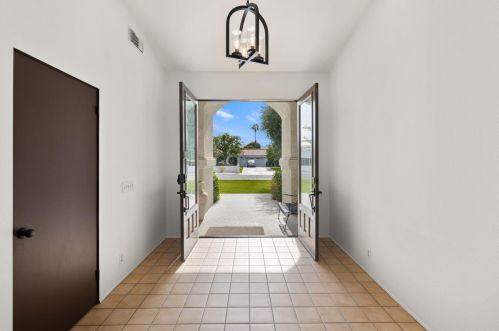 42720 Somerset Way, Indio, CA 92203-1587