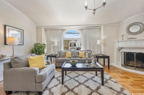 1306 Gilman Ave, San Francisco CA 94124-3243 exterior