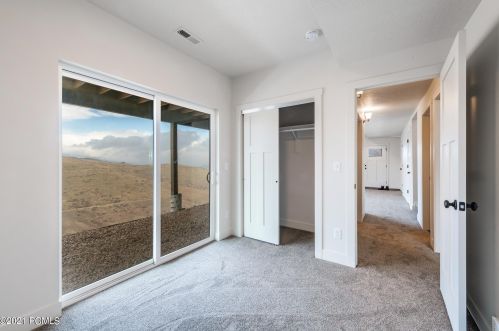 182 Valley View Ave, Hoytsville UT 84017-5533 exterior