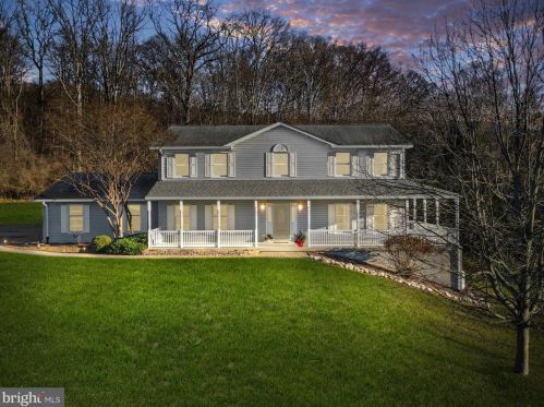 8011 Hollow Rd, Middletown, MD 21769-7717