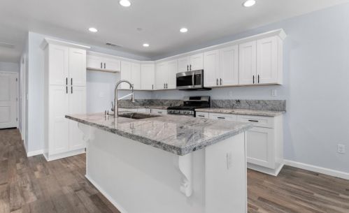 1245 Alamo Ave, Modesto, CA 95351-5407
