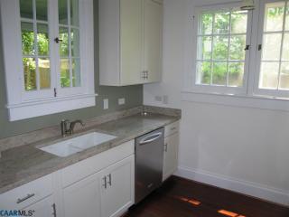 1841 Wayside Pl, Charlottesville VA  22903-1630 exterior