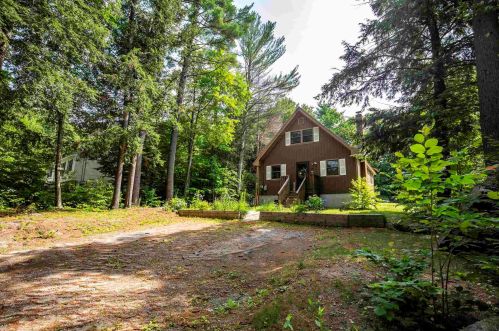 37 Melody Ln, Hillsboro, NH 03244-4430