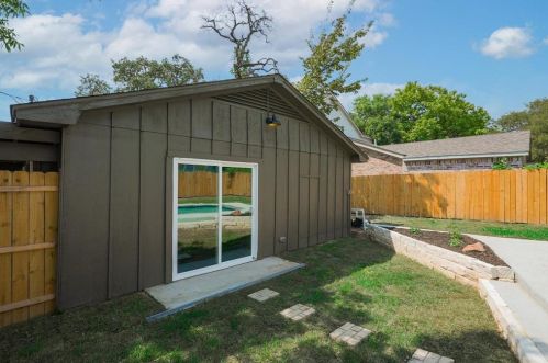 3025 Major St, Fort Worth TX  76112-7222 exterior