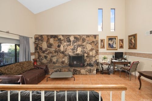 105 Roosevelt Ave, Montebello, CA 90640-5619
