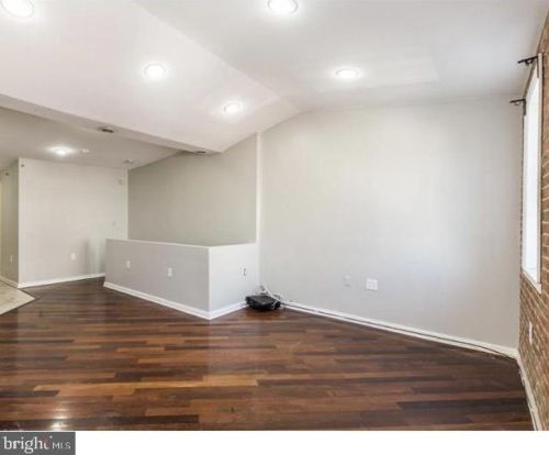 1233 16th St, Philadelphia PA  19121-5031 exterior