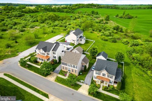 200 Colston Rd, Charles Town WV  25414-5493 exterior