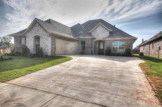 310 Paddle Boat Dr, Granbury, TX 76049-1219