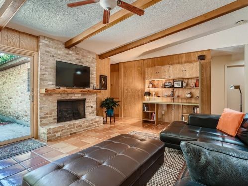 2700 Dunbarton Dr, Austin TX  78723-2235 exterior