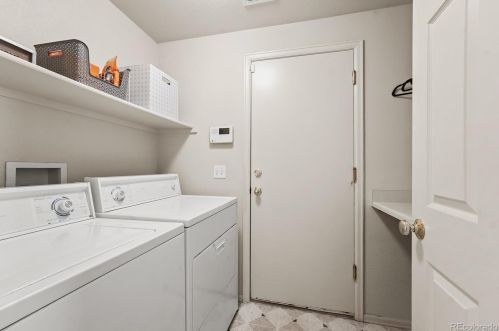 5224 Nepal Way, Aurora CO 80015-6441 exterior