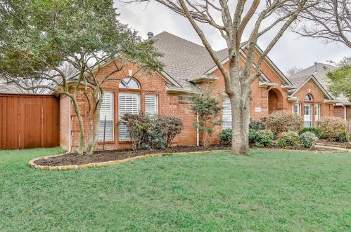 3852 Belton Dr, Dallas, TX 75287-4800