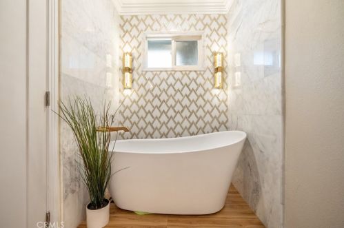 1344 Winn Dr, Upland CA  91786-5026 exterior