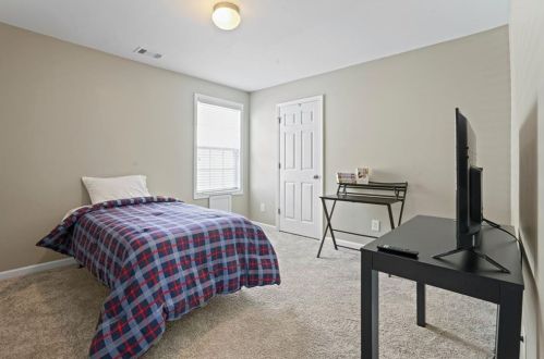 3845 Lake Sanctuary Way, Atlanta GA  30349-1898 exterior