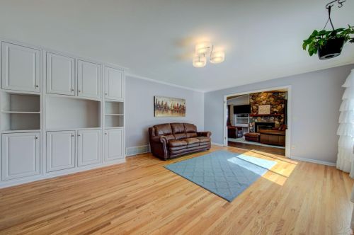 4050 Cinnabar Dr, Saint Paul MN  55122-2917 exterior