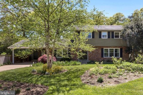 4201 Webster Ct, Annandale, VA 22003-3424