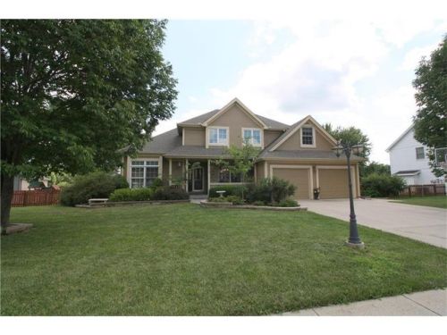 302 10th St, Elmira, MO 64062-9376