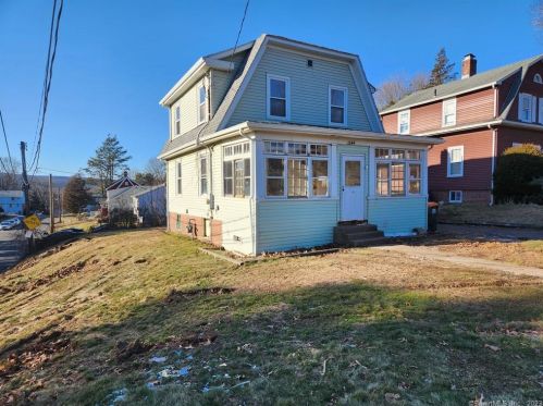 1244 Broad St, Meriden, CT 06450-2439
