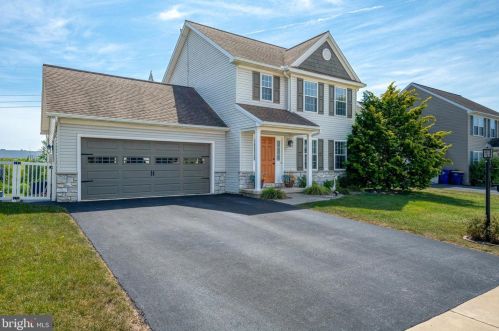60 Stony Run Way, York, PA 17406-6105