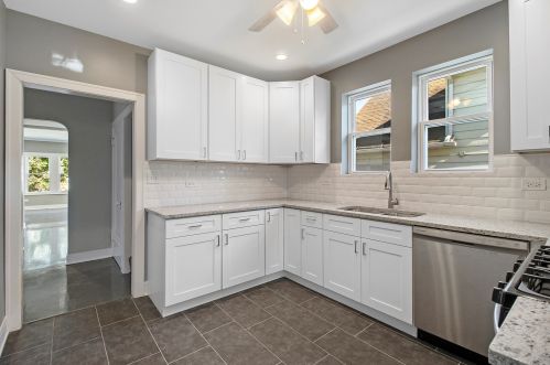 2006 4th Ave, Broadview IL  60153-3325 exterior