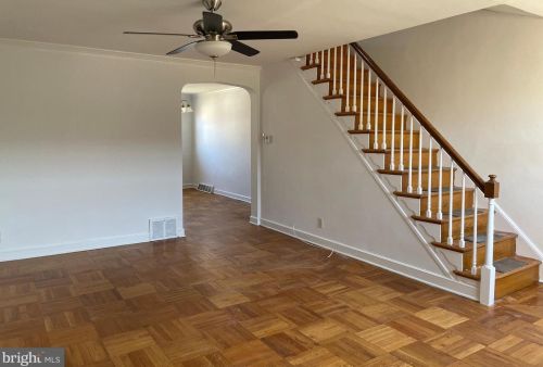 7053 Large St, Philadelphia PA 19149-1725 exterior