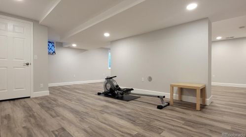 7029 Magnolia Cir, Englewood CO exterior