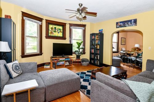 342 Ada St, Cincinnati OH 45219-1102 exterior