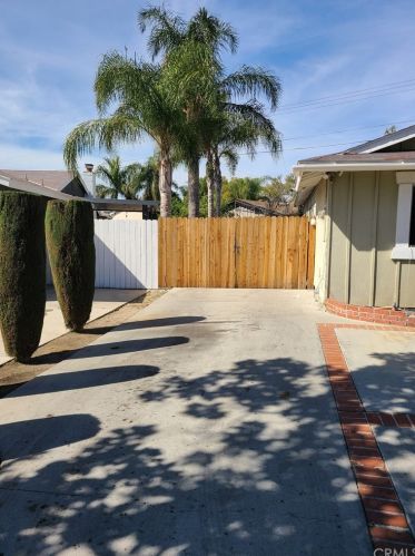 1251 Bassett Way, Anaheim, CA 92805-5707