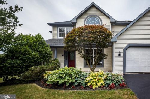 10 Orchard Pl, New Schaefferstown, PA 19506-9587
