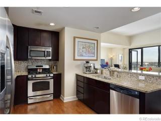 1650 Fillmore St, Denver CO 80206-1550 exterior