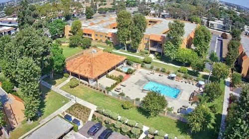 6600 Warner Ave, Huntington Beach CA  92647-5242 exterior