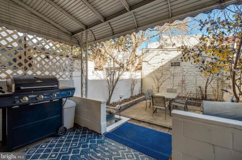 1325 Berks St, Philadelphia PA 19131-3215 exterior