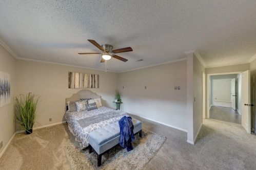 2029 Pond Shore Dr, Angleton TX 77515-7483 exterior