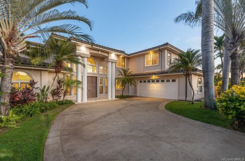 4753 Farmers Rd, Honolulu HI  96816-5443 exterior