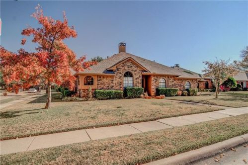 100 Sundance Cir, Irving, TX 75063-4423